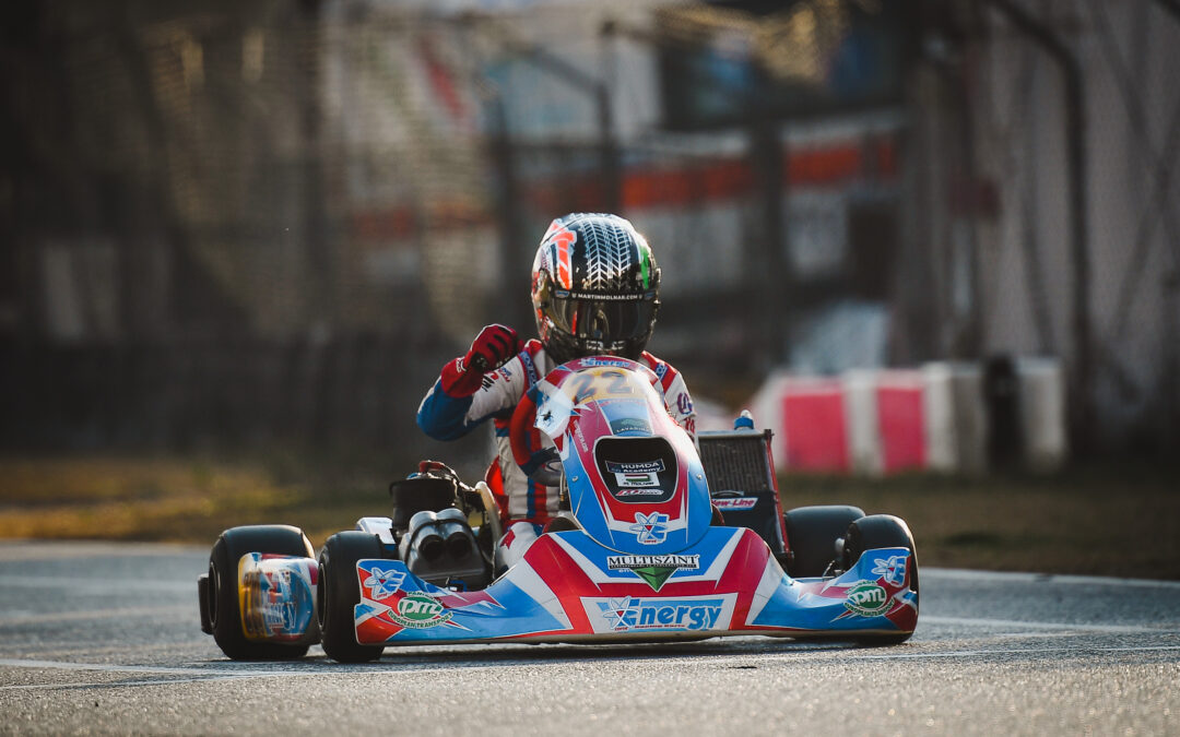 Szenzációs győzelem: Molnár Martinnak szólt a Himnusz a gokartozás elitjében