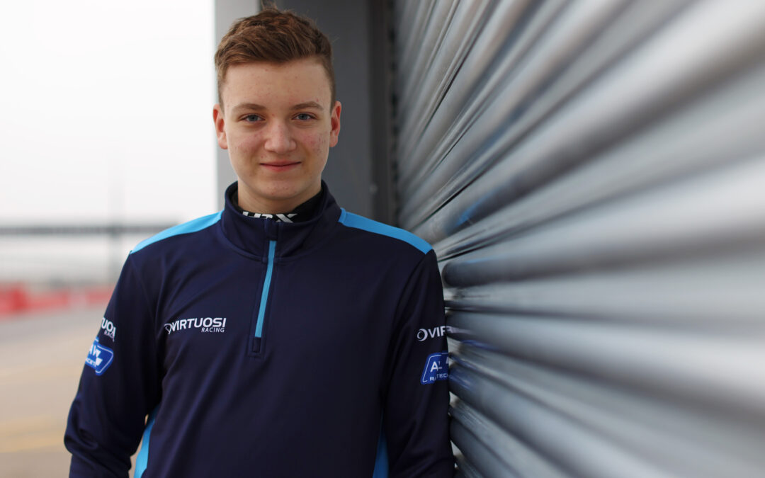 Eldőlt: Molnár Martin a brit F4-ben folytatja pályafutását